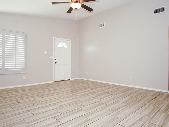 4th image of 14816 Tierra Haven Ave
