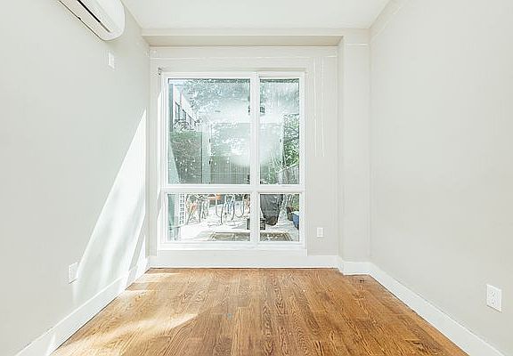 4th image of 104 Central Ave #1A