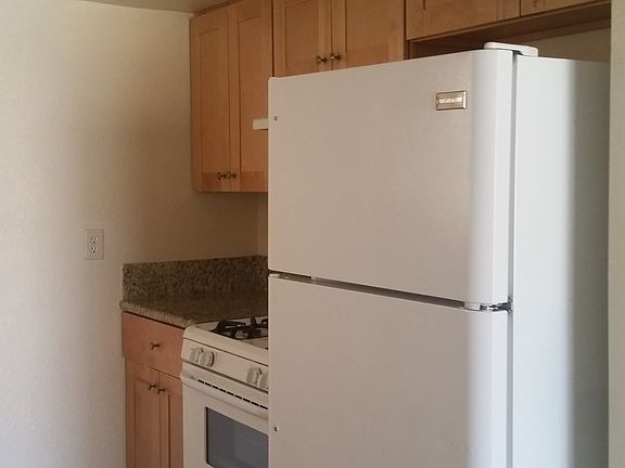 STOVE AND FRIDGE