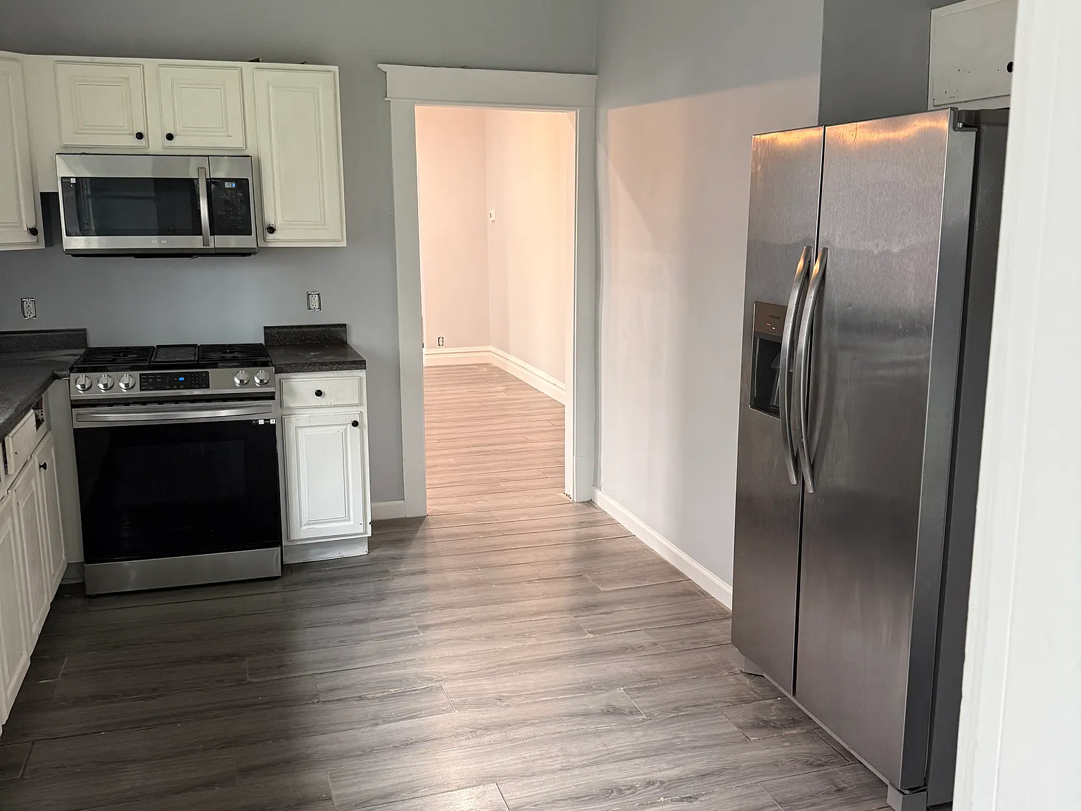 3 bed, 1350 sqft, $2,000 — Photo 3