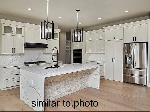 5th image of 8337 Edgewood Ct