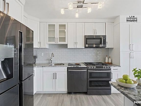 4th image of 6 Horizon Rd APT 2809