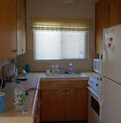 5th image of 706 E Foothill Blvd