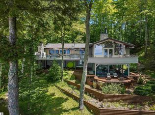 4857 Michigan Trl, Kewadin, MI 49648
