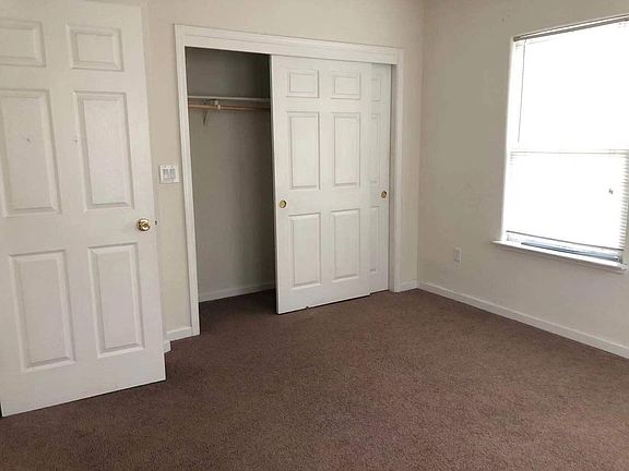 5th image of 1655 Court Dr #2