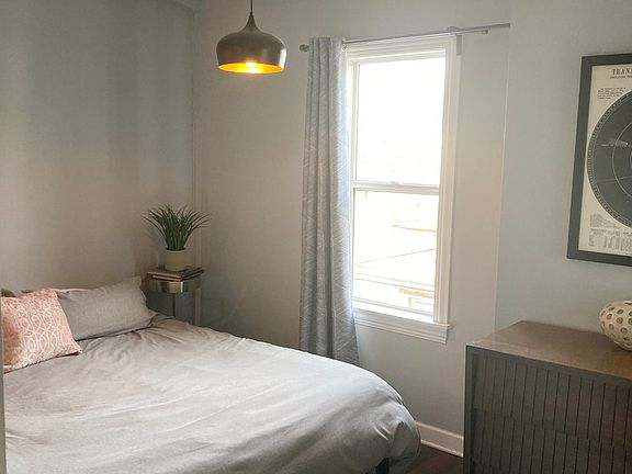 3rd image of 3506 W Le Moyne St #2