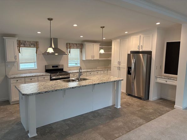 5 Hidden Valley Dr