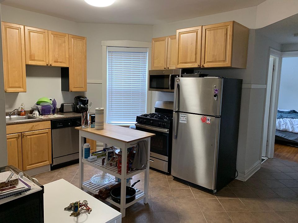 1st image of 3851 N Southport Ave APT 3F