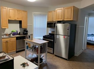 3851 N Southport Ave APT 3F, Chicago, IL 60613
