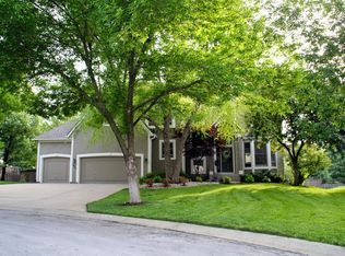 14124 Barton St, Overland Park, KS 66221