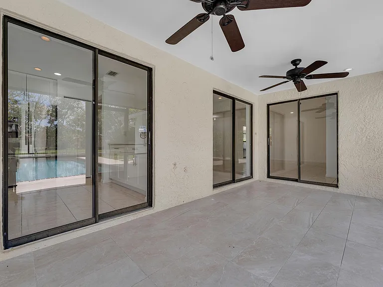 10084 Camelback Ln — Photo 14