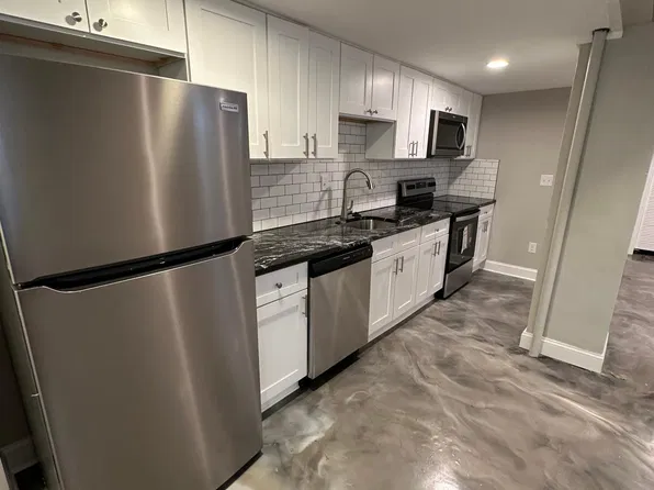 2011 Lark St, Lakewood, OH