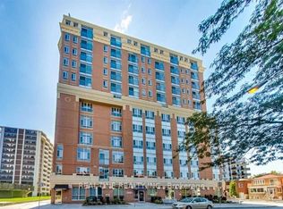 15 Maplewood Ave #302, Toronto, ON M6C 4B4