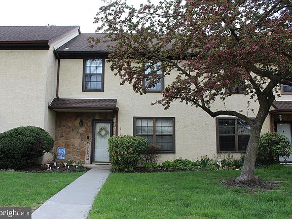 3rd image of 130 Allens Ln