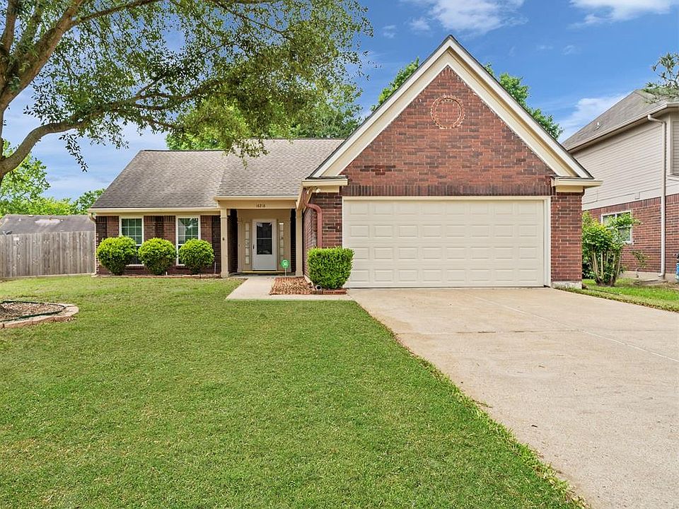 1st image of 18218 Lake Bend Dr