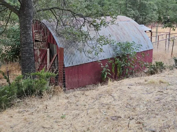 9751 Ernst Rd, Coulterville, CA 95311