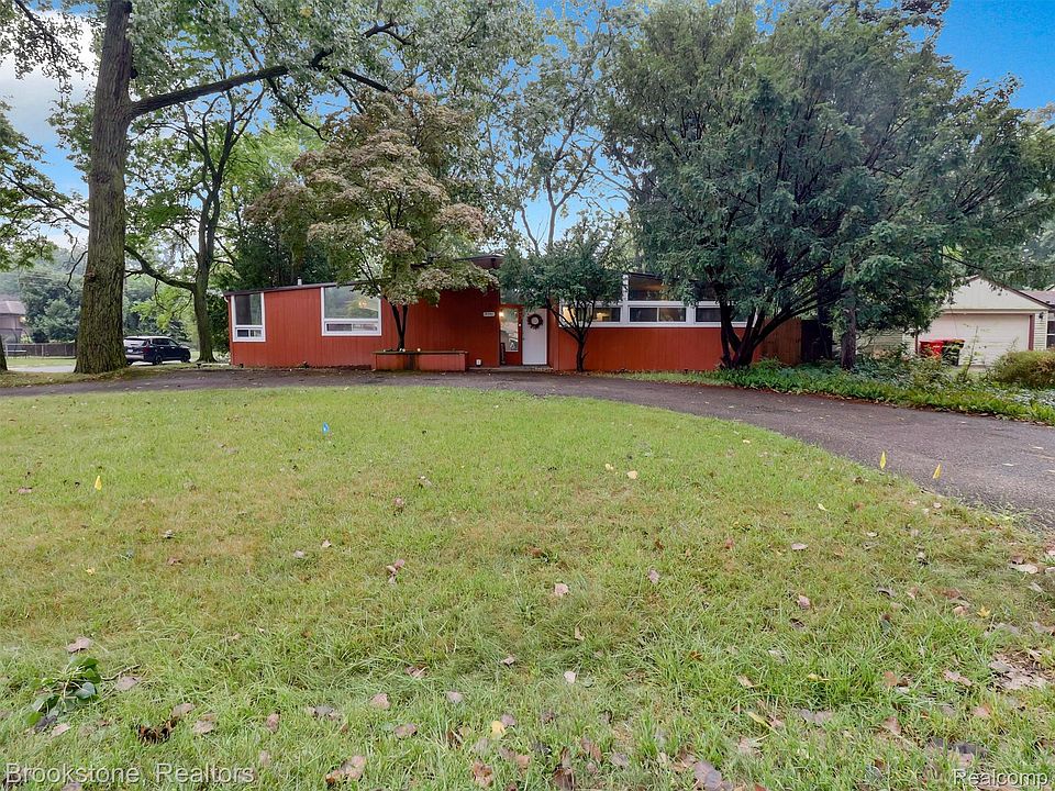 1st image of 19741 Mahon St