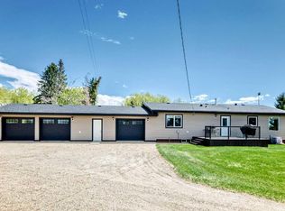 34054 E Range Road 15, Red Deer County, AB T0M 0K0