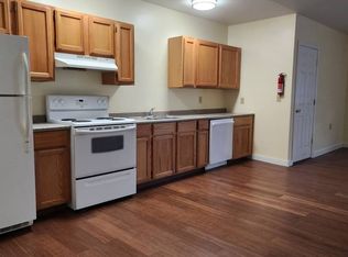 81 Main St #5, North Troy, VT 05859