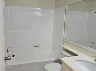 3020 Rowena Ave #3, Los Angeles, CA 90039