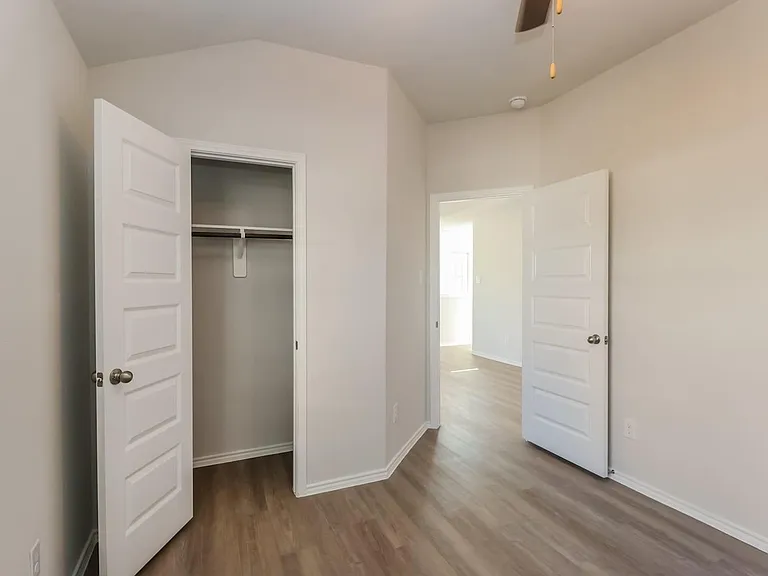 10718 Sunlit St — Photo 13