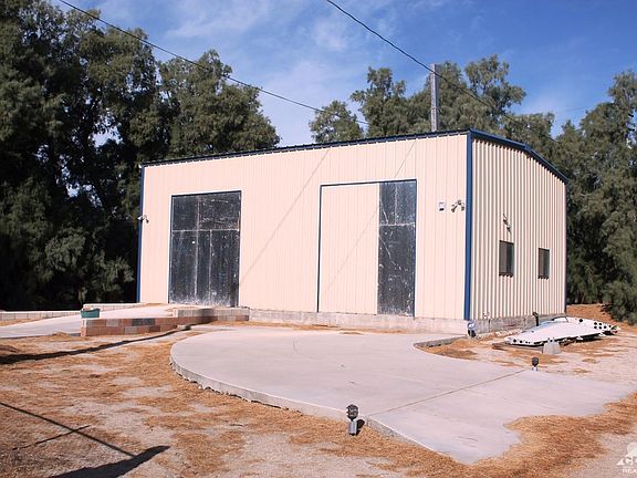5th image of 67642 Club House Dr