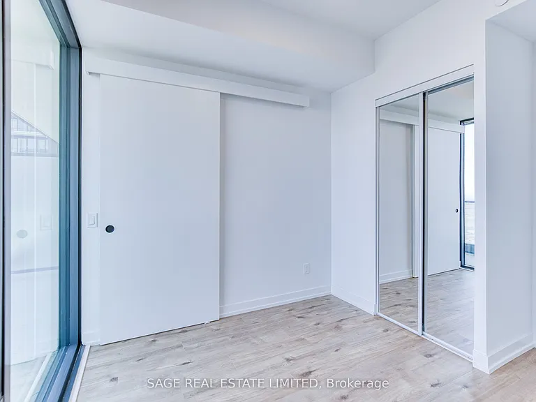 35 Parliament St #2812 — Photo 22