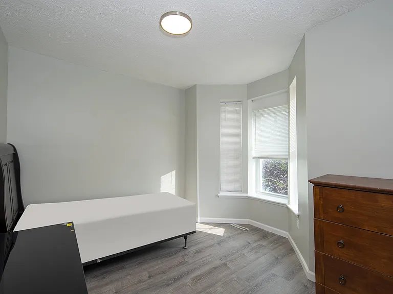 904 Peoples Ave — Photo 15