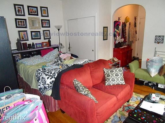 2nd image of 116 Englewood Ave APT 46-HL