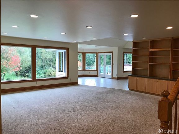 3rd image of 6370 NE Gratitude Way
