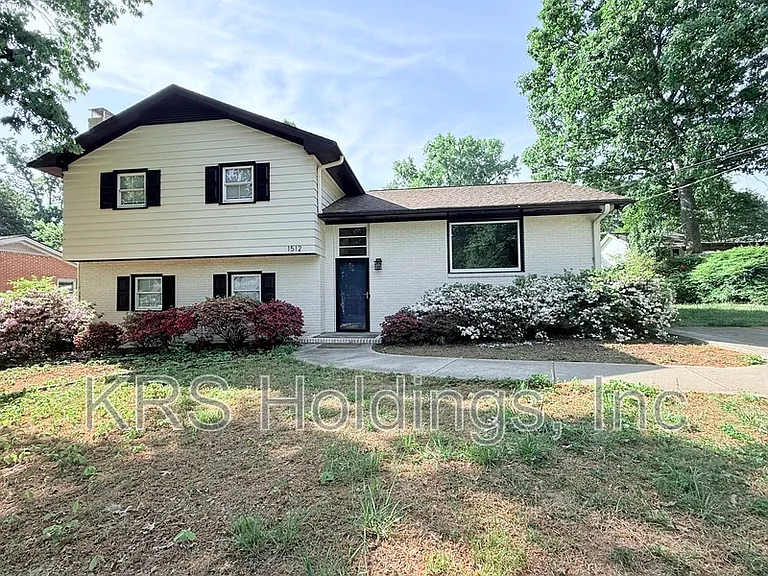 1512 Basewood Dr — Photo 1