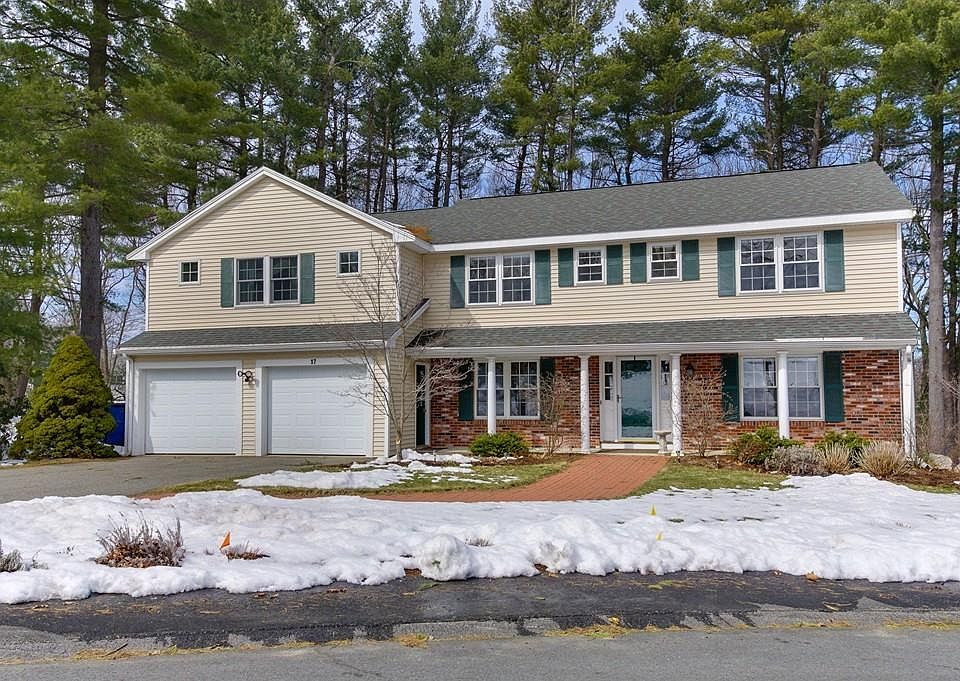 1st image of 17 Briarwood Ln