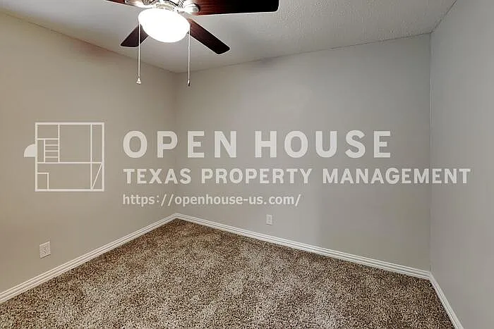 1523 Warwick Dr — Photo 21