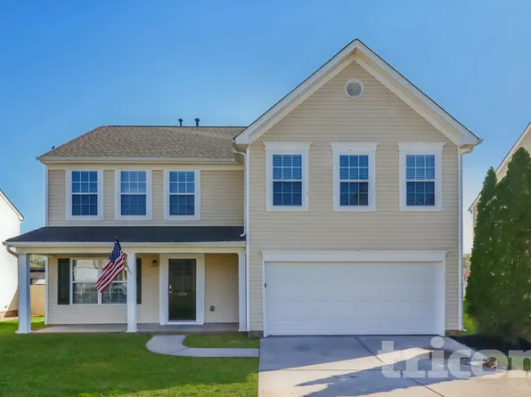 2208 Ballingarry Dr, Statesville, NC 28625