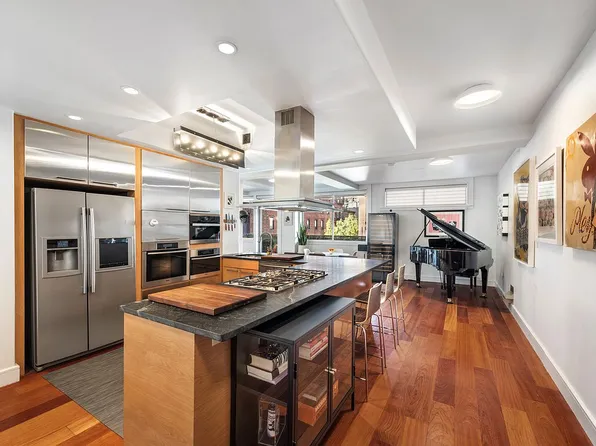 123 Baxter St APT 4A, New York, NY 10013