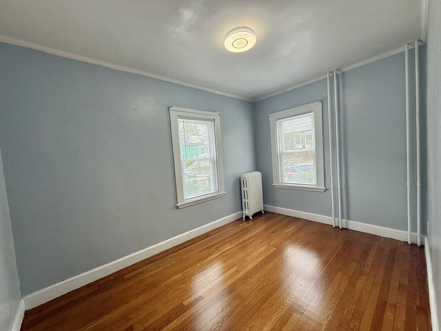 2 bed, 950 sqft, $2,500 — Photo 4