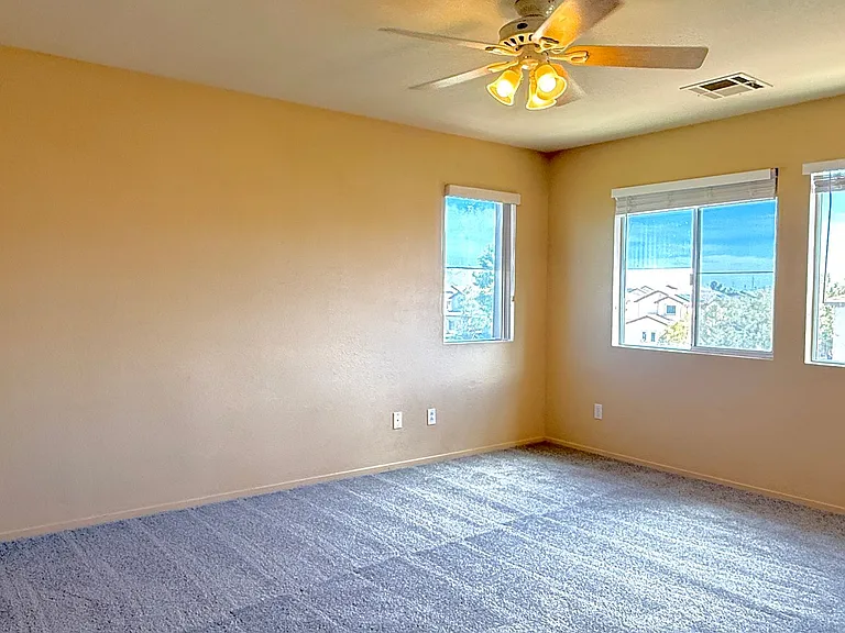 1013 Shades End Ave — Photo 22