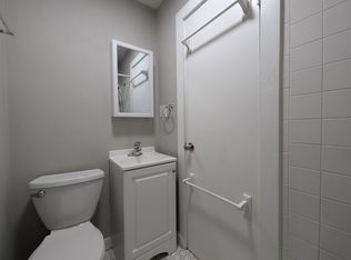 3822 N Fremont St #3N, Chicago, IL 60613