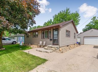 2340 11th Ave, Marion, IA 52302