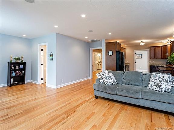 2nd image of 74 Crestfield Ave