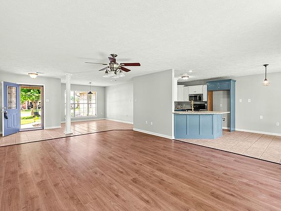 2nd image of 23 Dove Ln