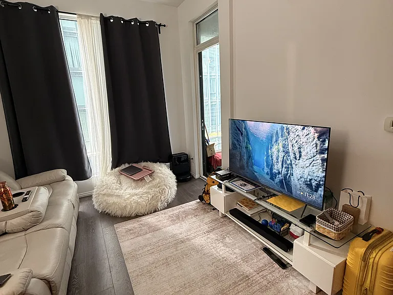 68 Shuter St #505 — Photo 11