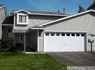 1415 Hilo Ave N, Oakdale, MN 55128