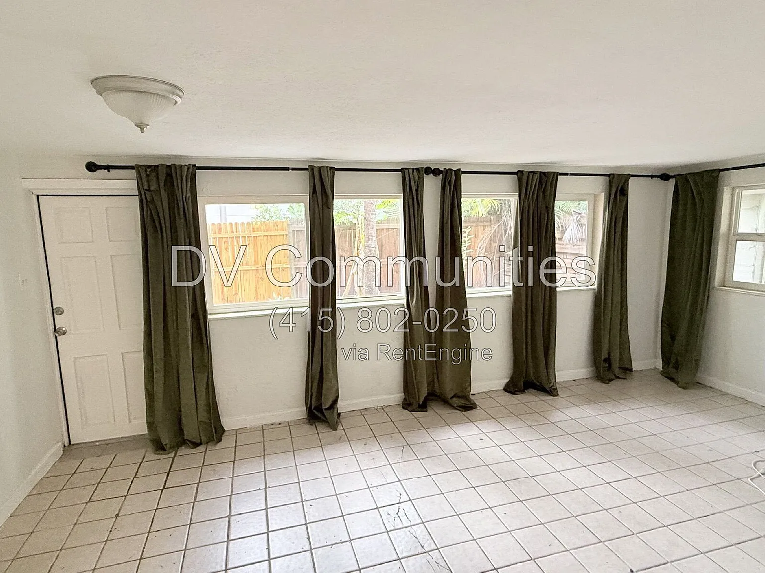 2 bed, 1.0 bath, 712 sqft, $1,550 — Photo 2
