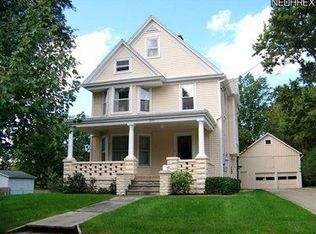 235 S East St, Medina, OH 44256