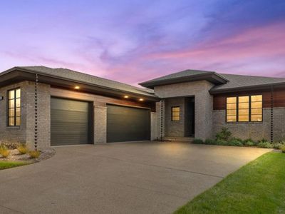 49339 Villa Ct, Novi, MI, 48374