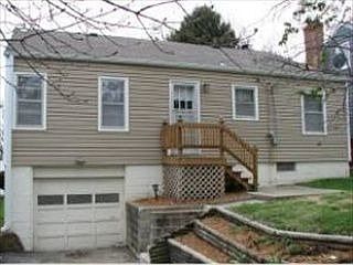 5th image of 3209 Sacramento St