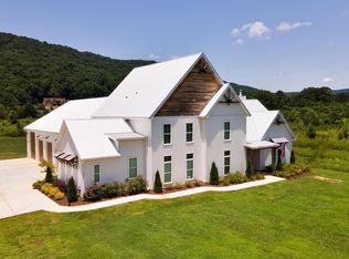 372 Old Big Cove Rd, Brownsboro, AL 35741