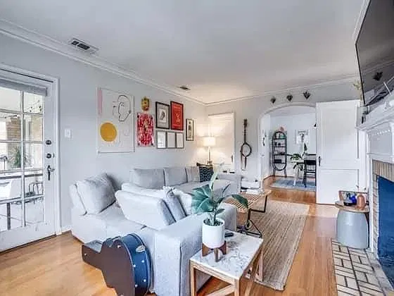 5804 Goodwin Ave — Photo 2