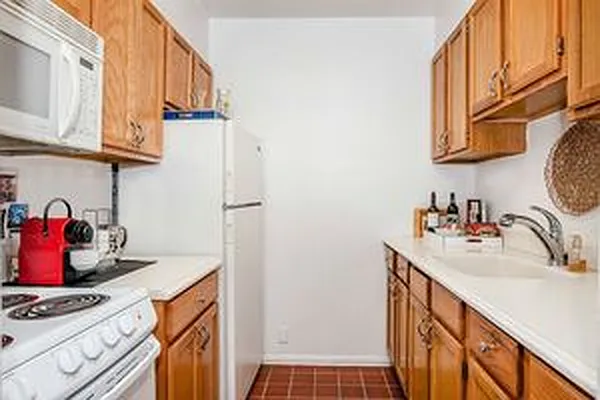 Rented by Brooklyn Vertical Inc. | media 28